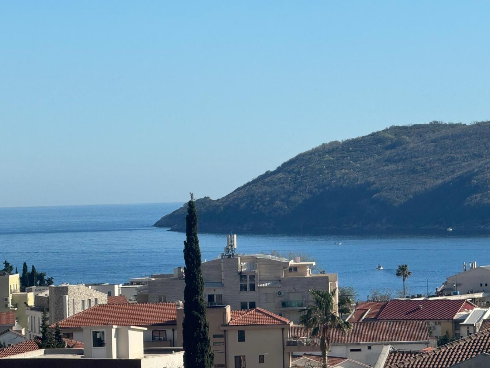 Lux * Budva