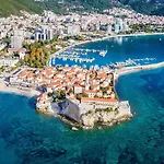 Budva Lux Apartments