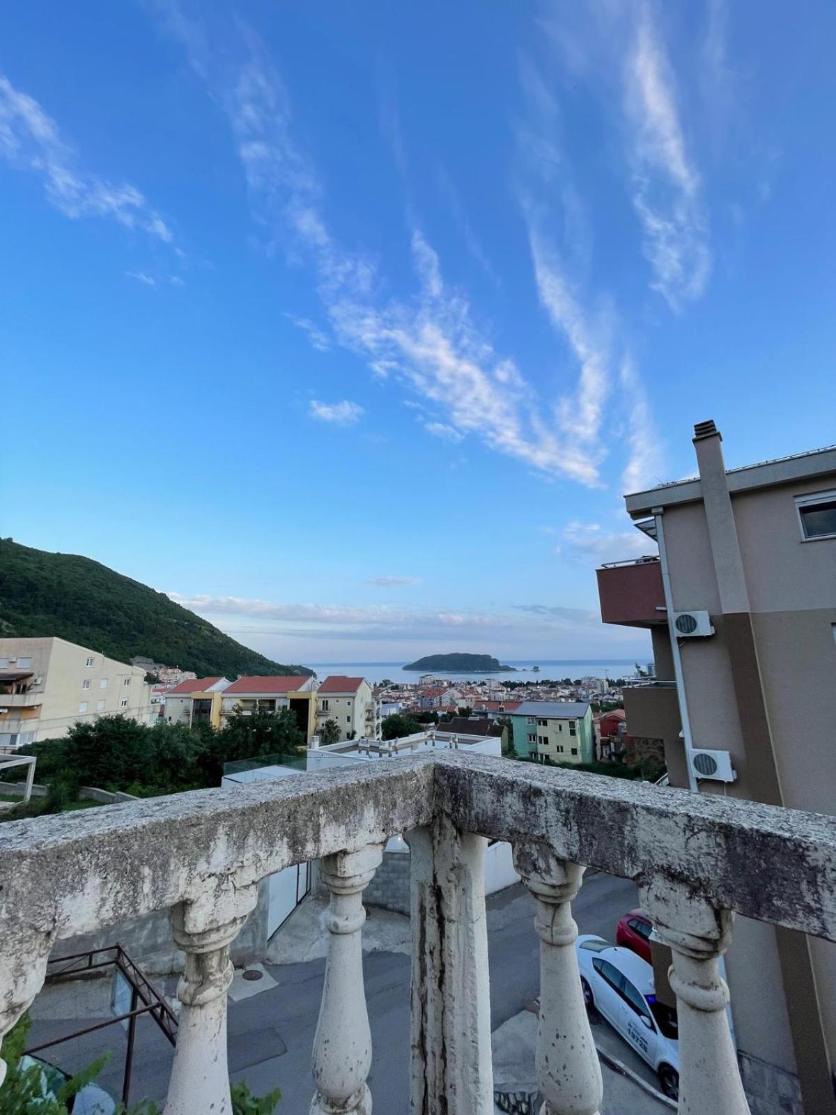 Lux Apartment Budva